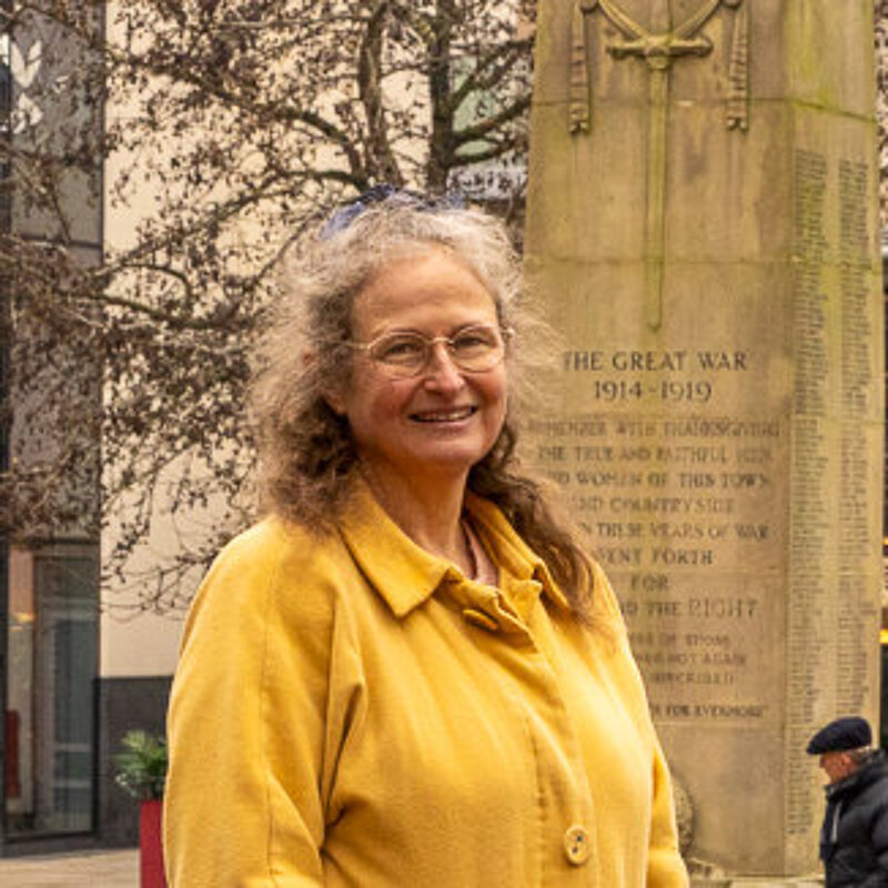 Cllr Louise Morales